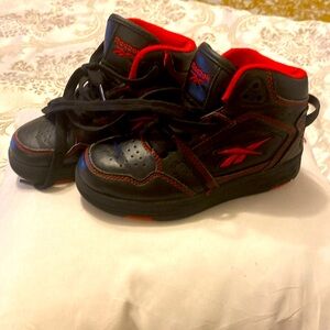 Boys sneakers size 11 Reebok